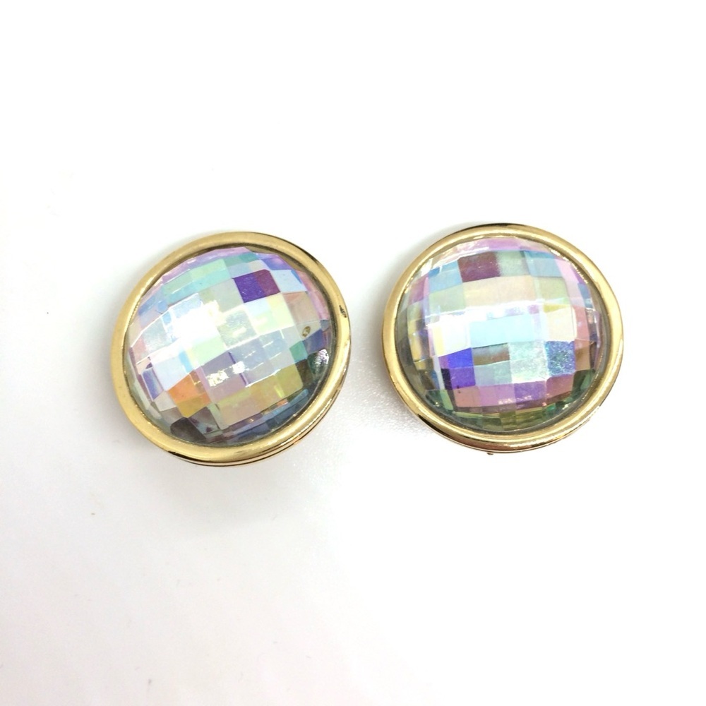 VINTAGE 80S AURORA BOREALIS ROUND BUTTON CHECKER GOLD TONE CLIPON EARRINGS